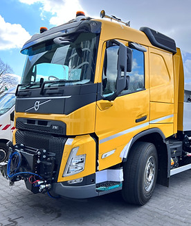 Baustellenfahrzeug Kehrmaschine Volvo Truck für Baustelle