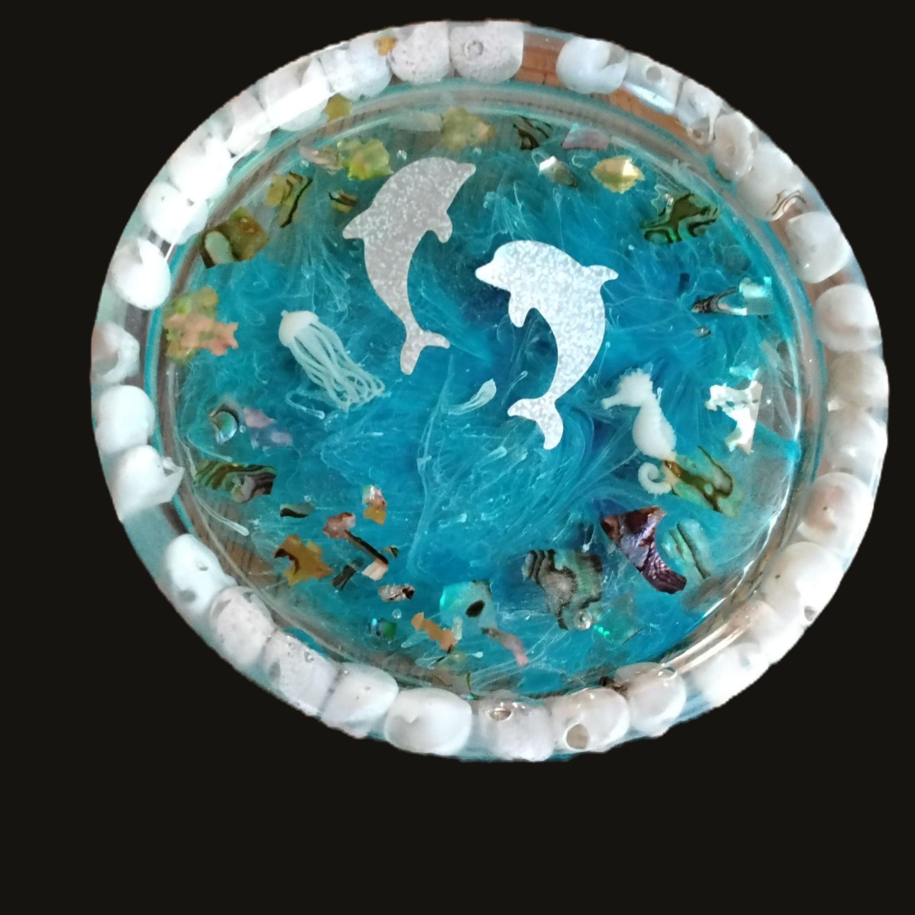Round Tray With Dolphin, Seahorse, Abalone Chips