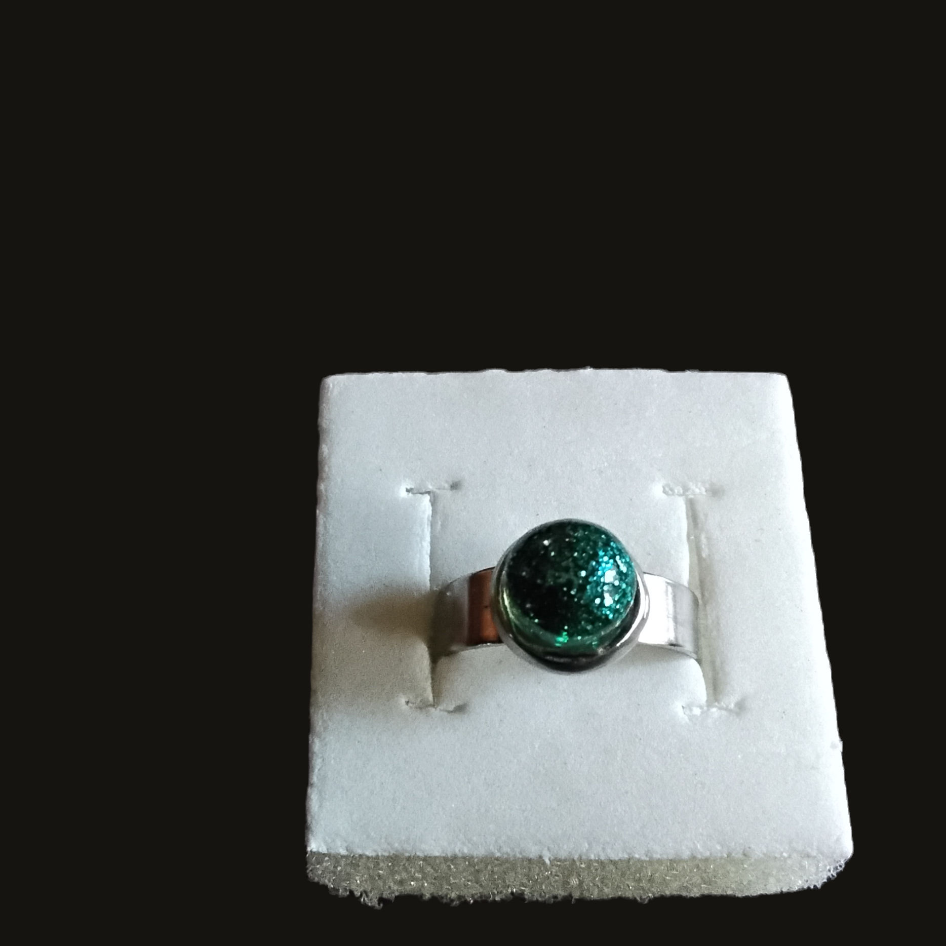 Green Glitter Cabochon Silver Ring