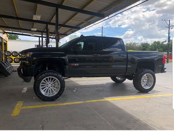 Thumbnail: Rin 22x12 V-Rock Anvi Silver