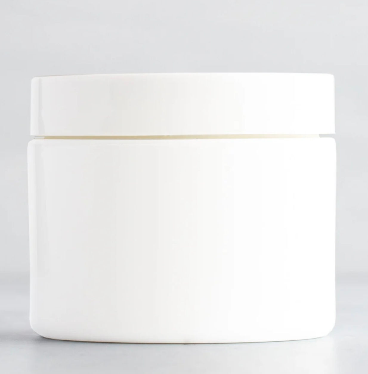 2 oz white square base jar w/ lid