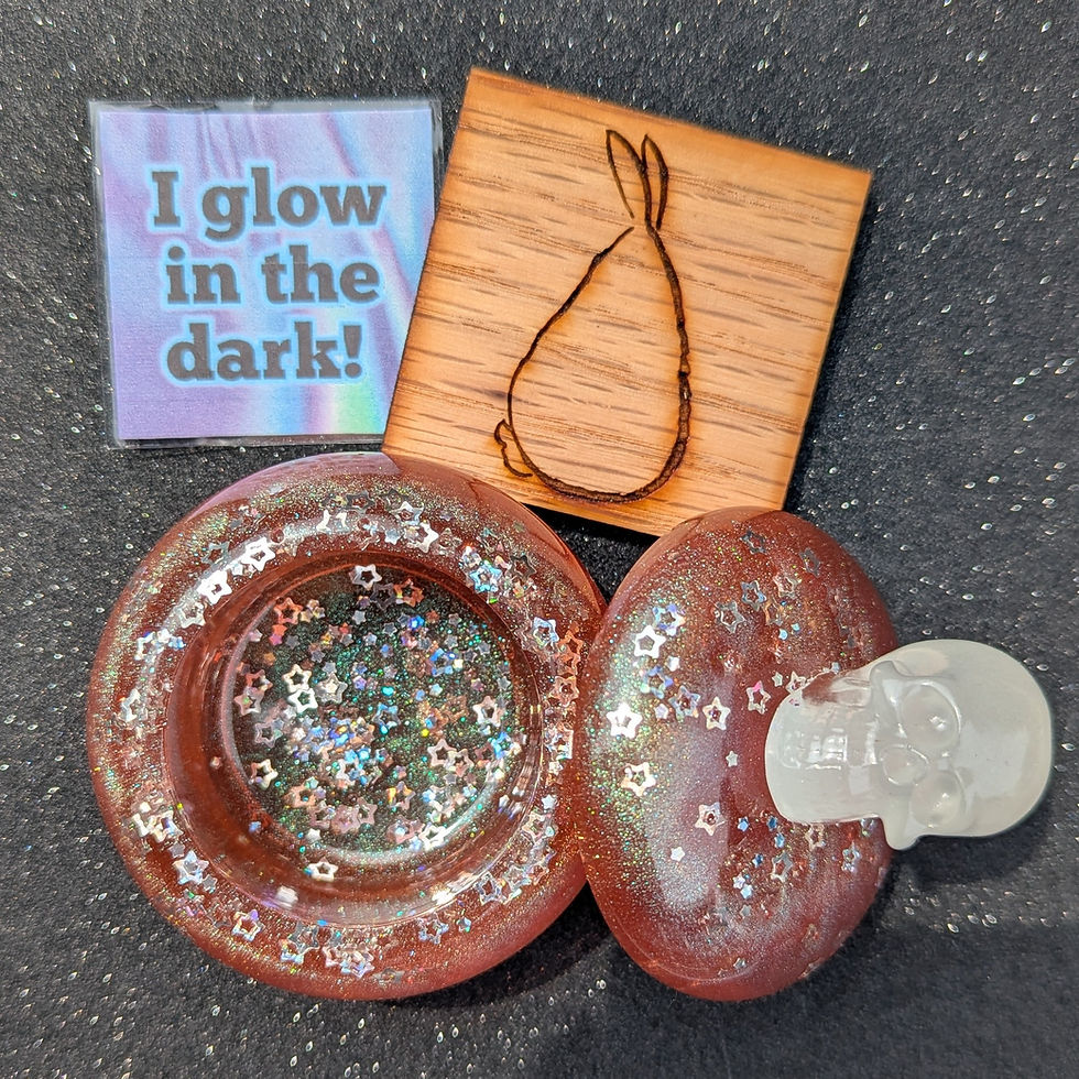 Thumbnail: Glittery Glow-In-the-Dark Skull Box
