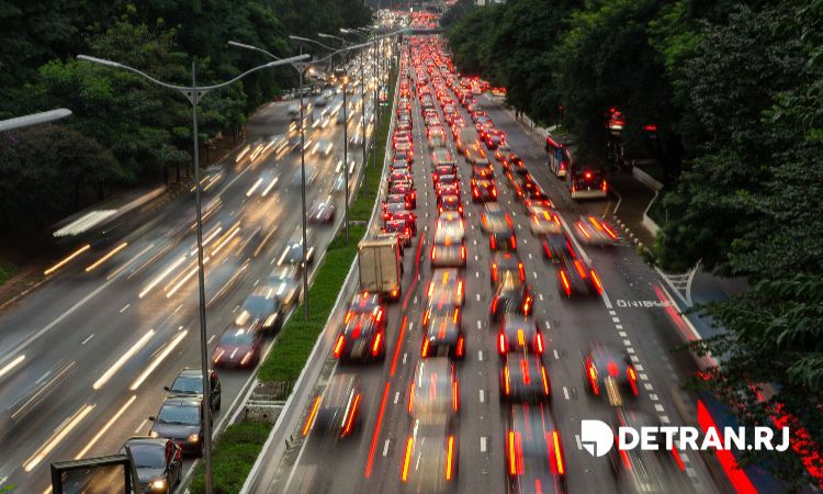 Detran RJ disponibiliza o Anuário Estatístico 2026 com dados atualizados sobre o trânsito no estado