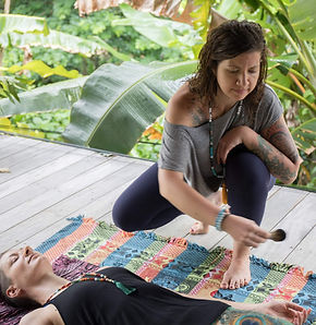 Dr. Sarah preparing for a Reiki session