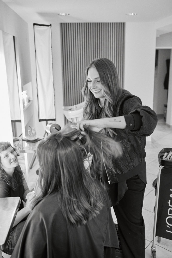 Making off of production of Gesichter des Handwerks 2026 with Handwerkskammer Erfurt for their calendar 2026. 12 craftswomen and men all over Thuringia. Much fun with my assistances included.