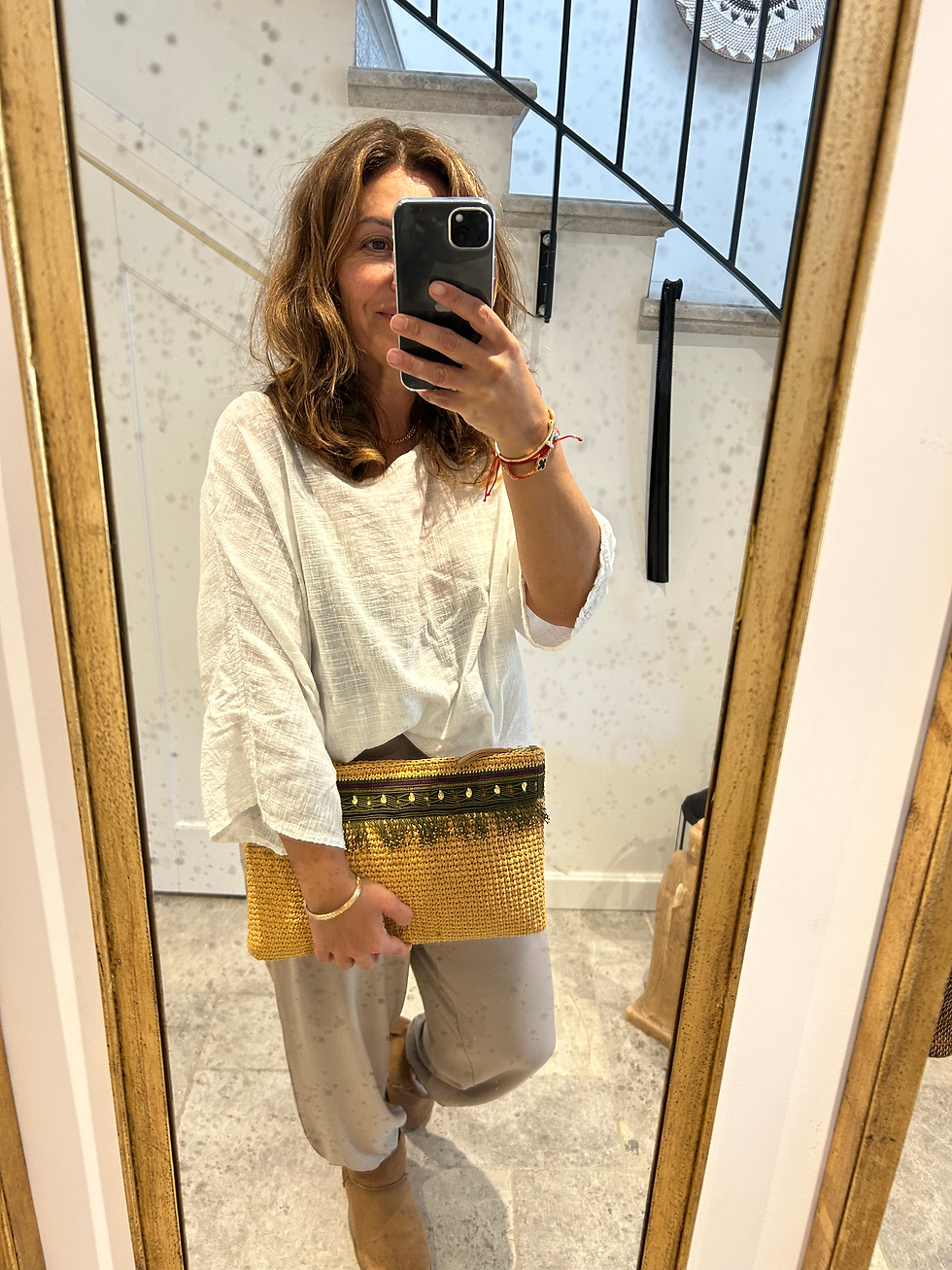 Küçük resim: Smyi Clutch