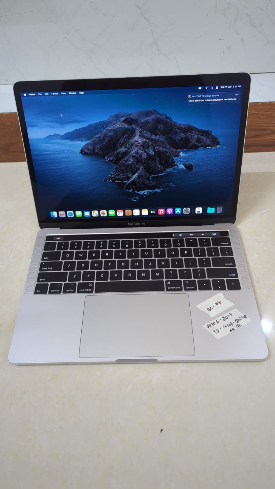 Apple MacBook Pro A1706 2017 with Touchbar Intel Core i5 16GB RAM 