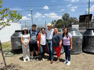 Entrega Rodrigo Monsalvo 200 tinacos para fortalecer el almacenamiento de agua en hogares marquesinos