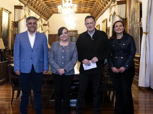 Mauricio Kuri duplica presupuesto para la UAQ en cuatro años