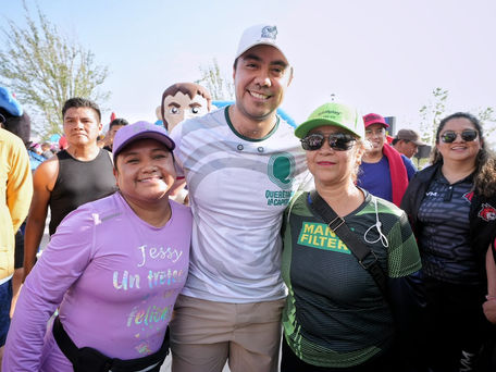 Promueve Felifer Macías el deporte