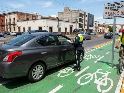 Si invades la ciclovía en Querétaro te multarán aunque no haya agente vial y esto podrías pagar
