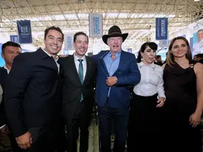 Felifer Macías reconoce trabajo de Rodrigo Monsalvo en El Marqués