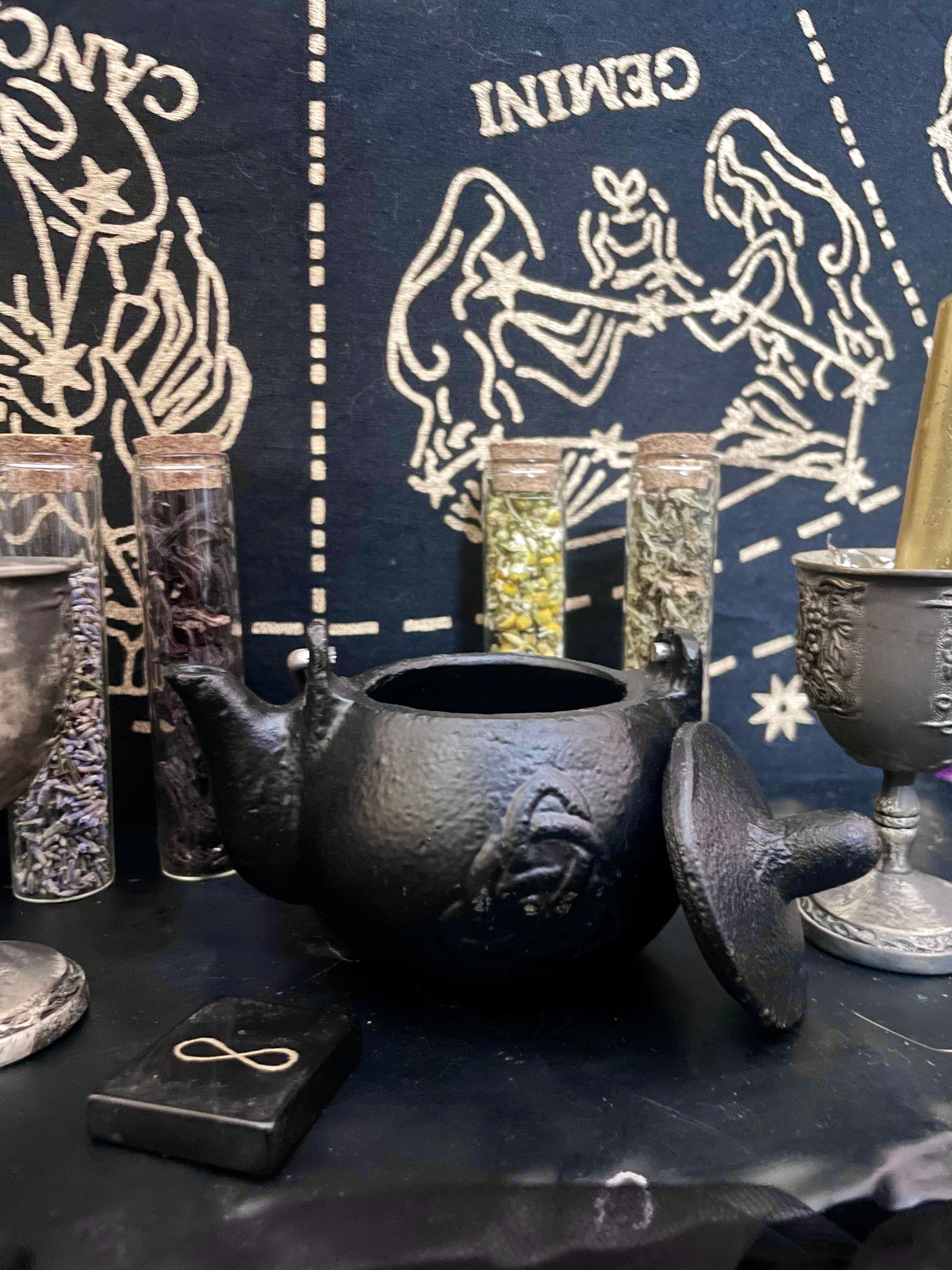 Spellbound Kettle Cauldron