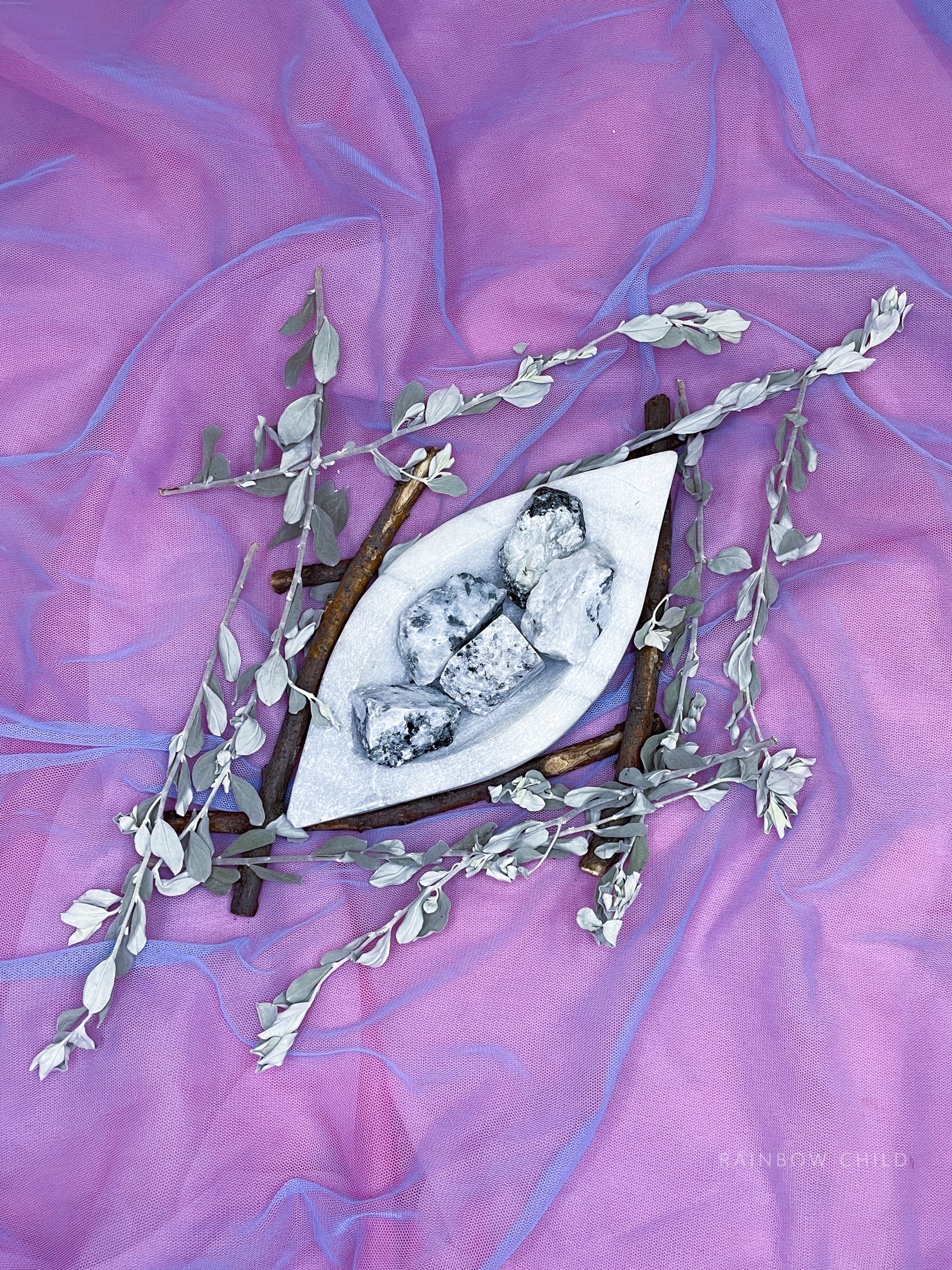 Raw Moonstone (Femininity, Intuition, Lunar Energy)