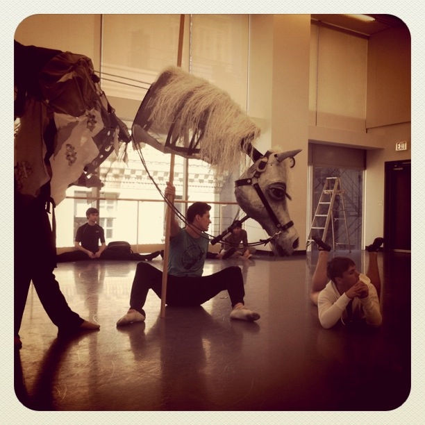 DonQ_Behind the scenes 5