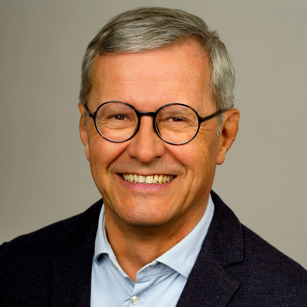 Michael Hofbaur / RISKEN