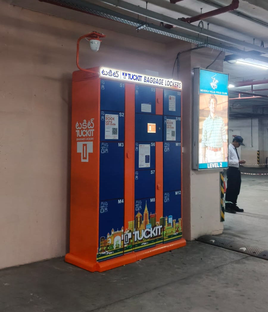 Store your bags with Tuckit Smart baggage lockers now at Irrum Manzil Mall.