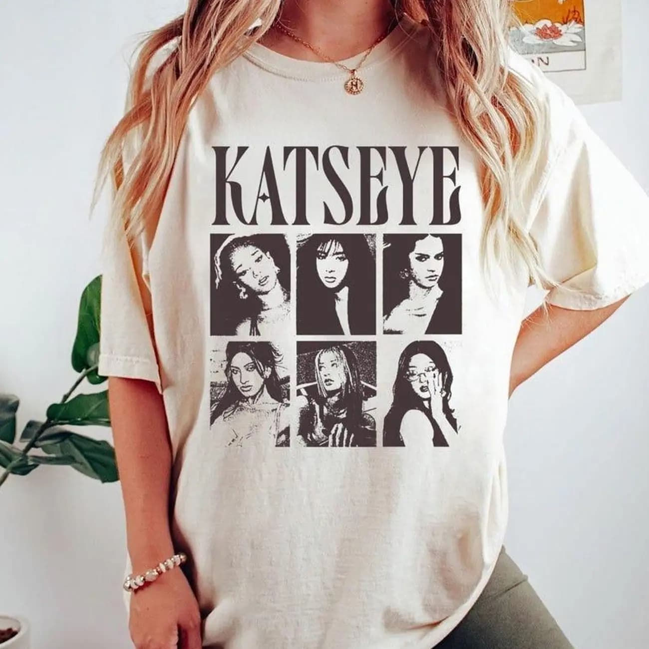 Camiseta Vintage Kpop KATSEYE dos Anos 90 com Estampa Gráfica de 6 Membros