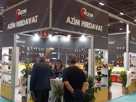 maxima stand