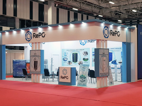 RePC fuar standı, fuar alanında sergilenen ürünler ve RePC logosu ile dikkat çekiyor.