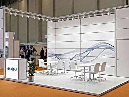 Example and layout plan of a 20 square meter, three-sided open Maxima modular exhibition stand.