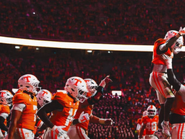 No.15 UT Stays All Business in 42-9 Win, Turns Full National Attention to No. 1 Texas