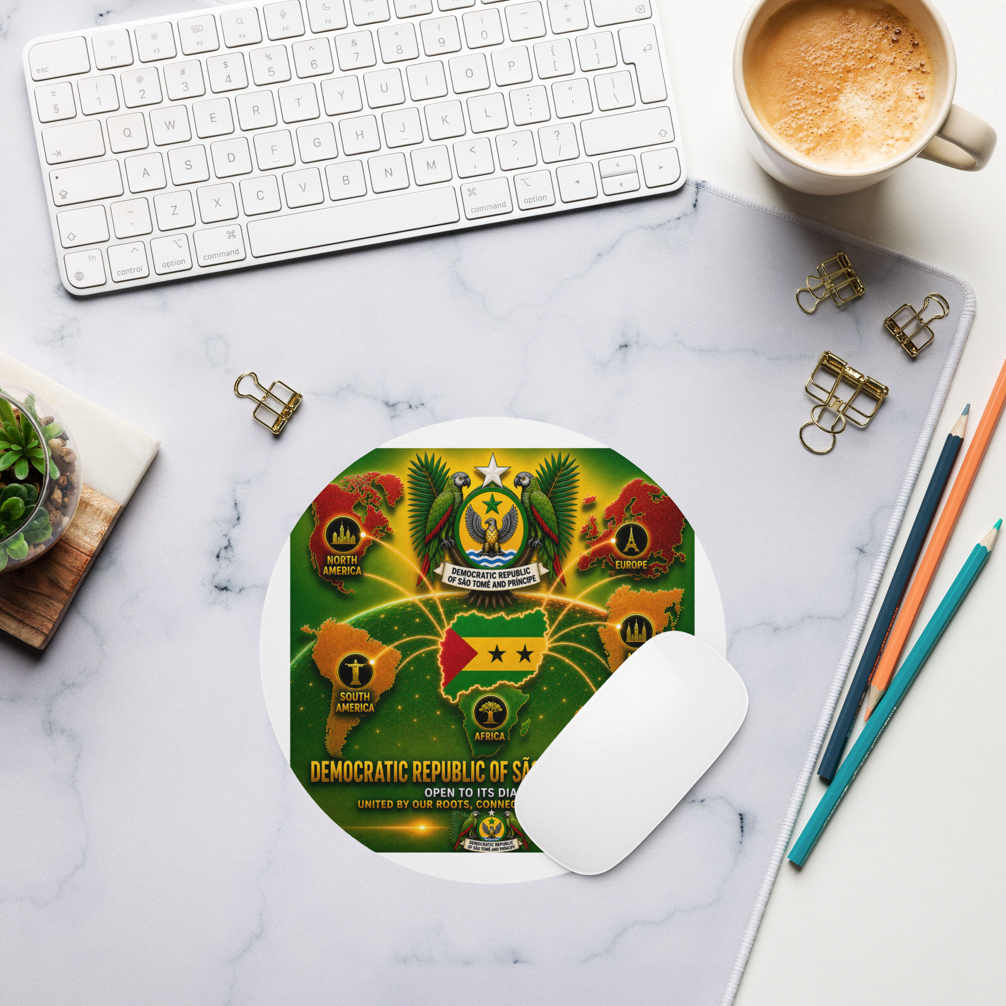 Round mouse pad - São Toméan Diaspora Agency