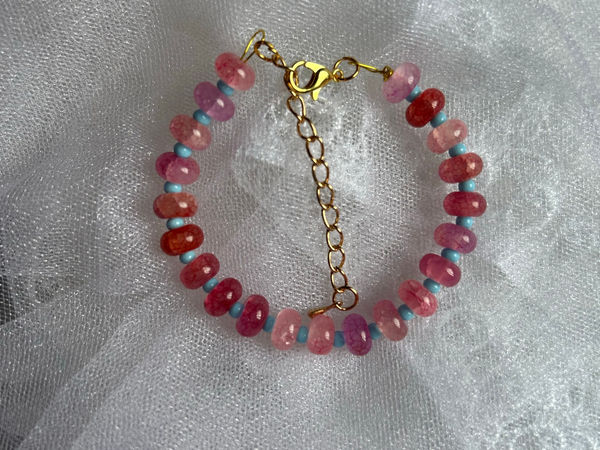 Hand made Bracelet en perles roses et fermoir doré