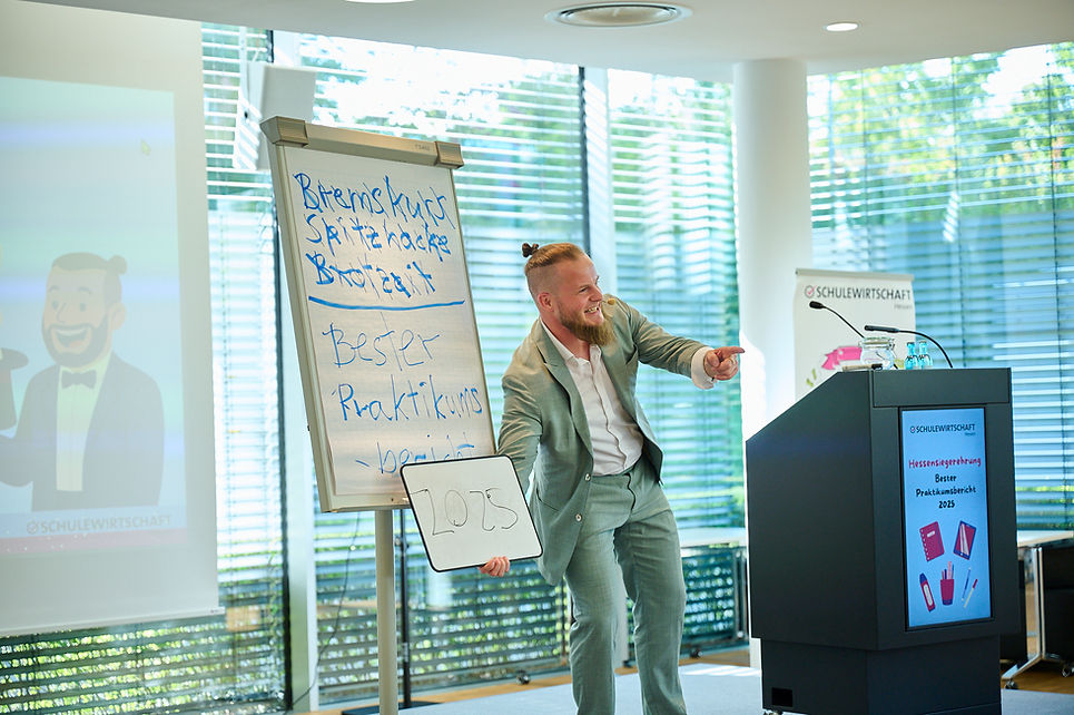 Foto Ivgenia Möbus.jpg