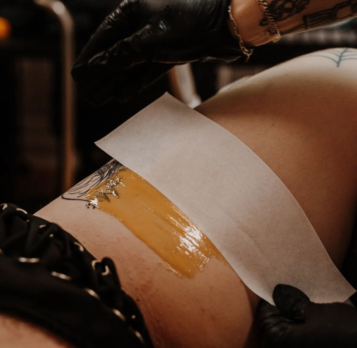 Ronnie's Relax And Wax