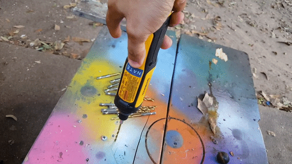 DEWALT 得偉 DCF680 陀螺儀手感電批,強力摩打支援,可勝任小型鑽孔工序。