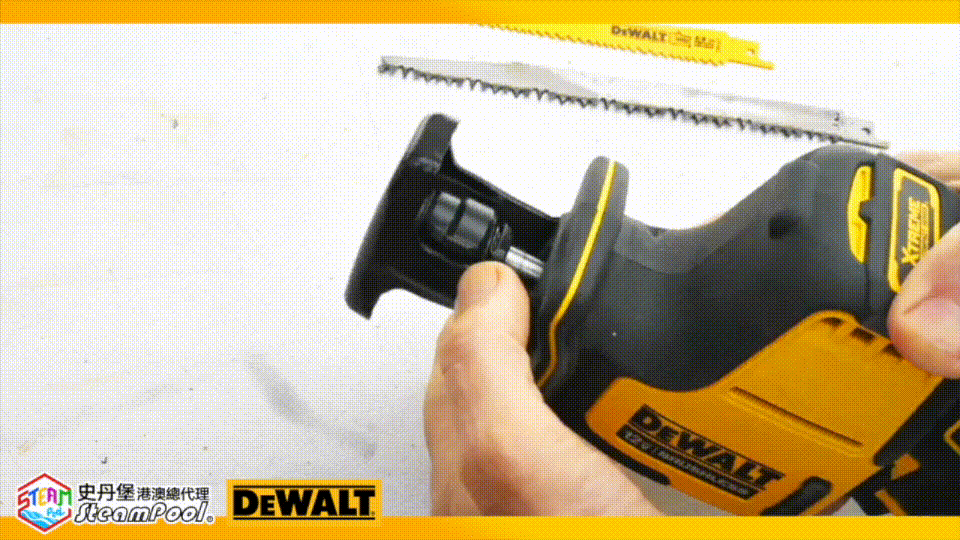 DEWALT 得偉12V御前匕首 老虎鋸 軍刀鋸 自動夾片裝置 更換鋸片 切割 石材 木材 金屬 塑膠 PVC,DCS312