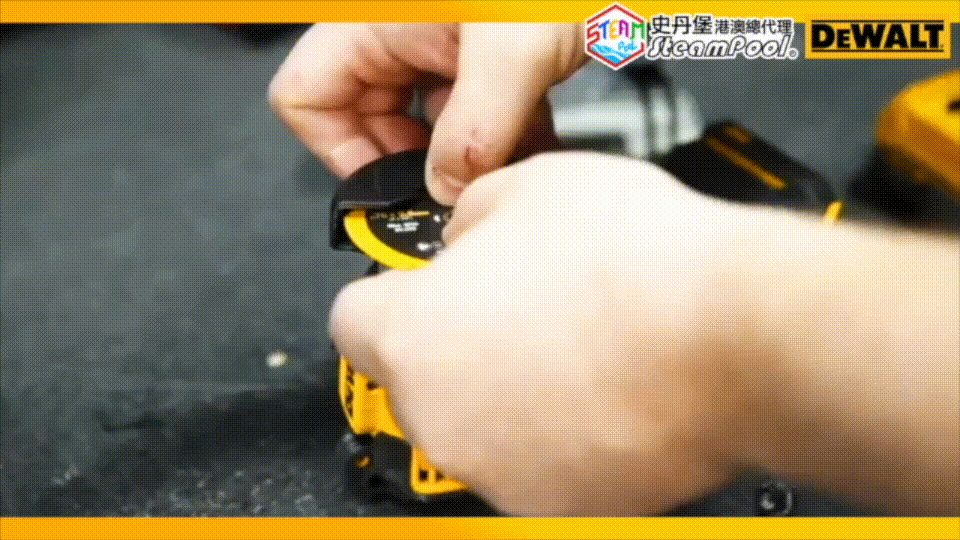 DEWALT 得偉掌心風火輪 3吋磨機 切換鋸碟 六角匙 收納槽 ,DCS438B