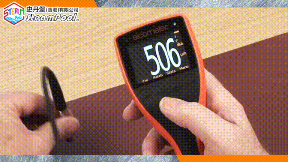 Elcometer 電鍍塗層厚度錶設彩色顯示屏,即時響應按鍵,迅速瀏覽所有功能,進行準確測量 。Elcometer 電線槽塗層厚度檢測,電鍍塗層厚度錶,Ferrous Metal Coating Thickness Gauge,工程,材料檢測,電線槽,鍍鋅層。A456CFBI1
