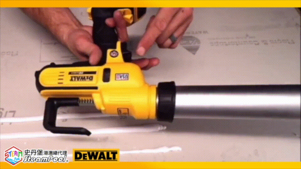 DEWALT 得偉 得偉電動膠槍 高潮神器 一拉即換設計,DCE580 DCE560