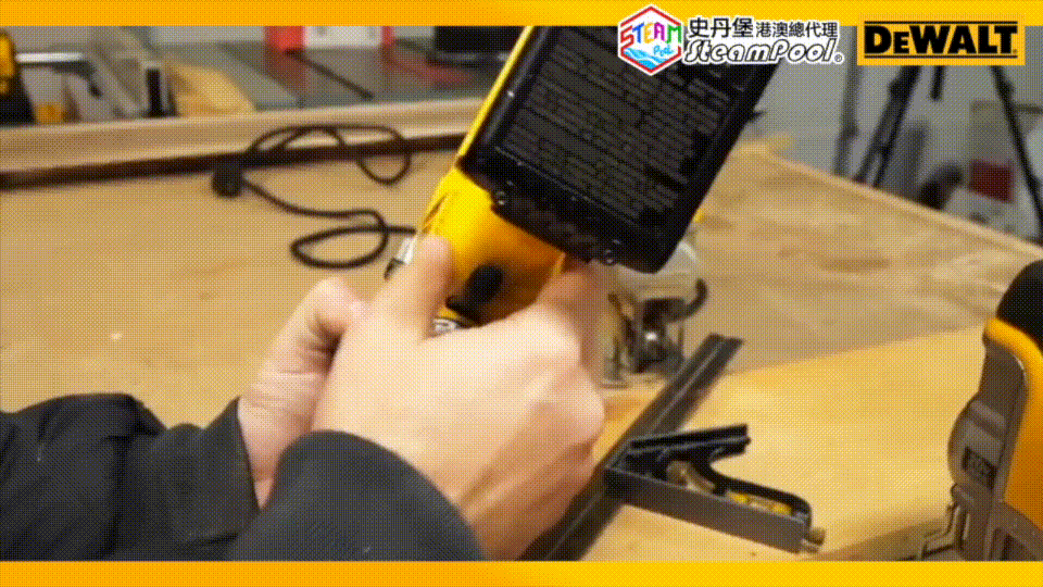 DEWALT 得偉D型飛燕溜冰鋸,積梳,曲線鋸,角度調校,能調至15度、30度、45度清晰角度標示,斜切直切,DCS334