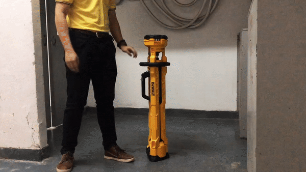 DEWALT 得偉 曙光燈塔,7尺高,3個光度,IP55,最光3000流明,DCL079