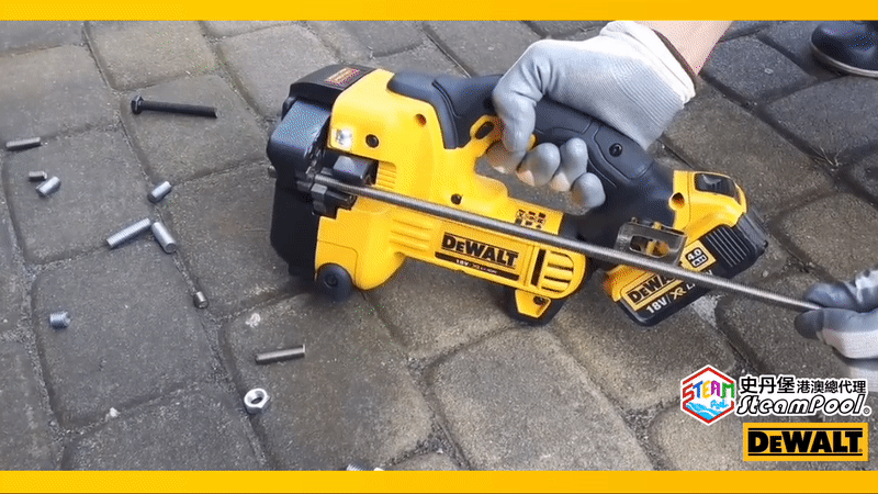 DEWALT 得偉居合切絲桿剪 絲桿切割機,切割絲桿過程無火花、無披口、切口完整平滑,直接上絲母,DCS350