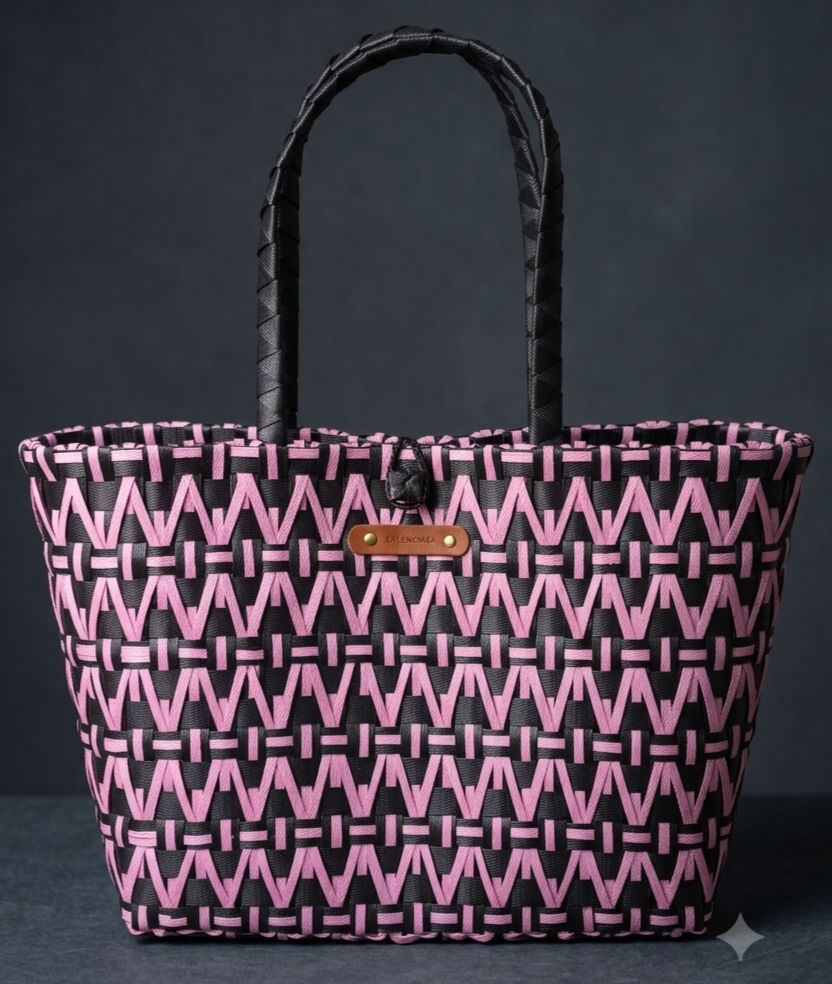 Thumbnail: Viktoria Collection Classic Luxe