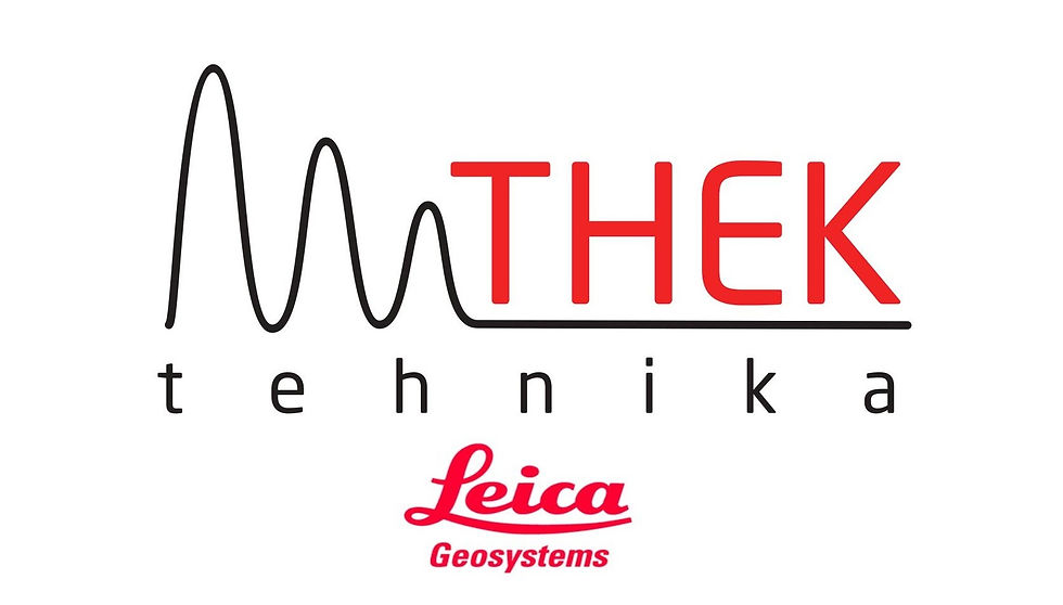 Thek + Leica_1.jpg