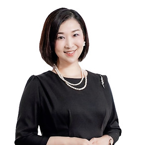 加藤 章恵 _ Akie Kato002_edited.jpg