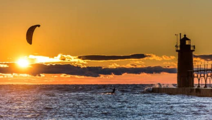 SouthHavenSunsetKiteBoard-520x295.jpeg