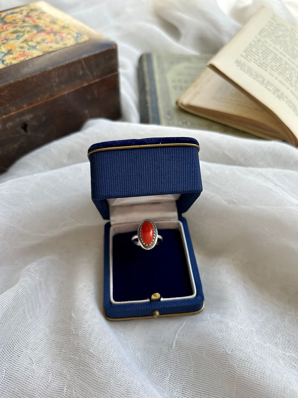 Miniatura: Anello argento e corallo 