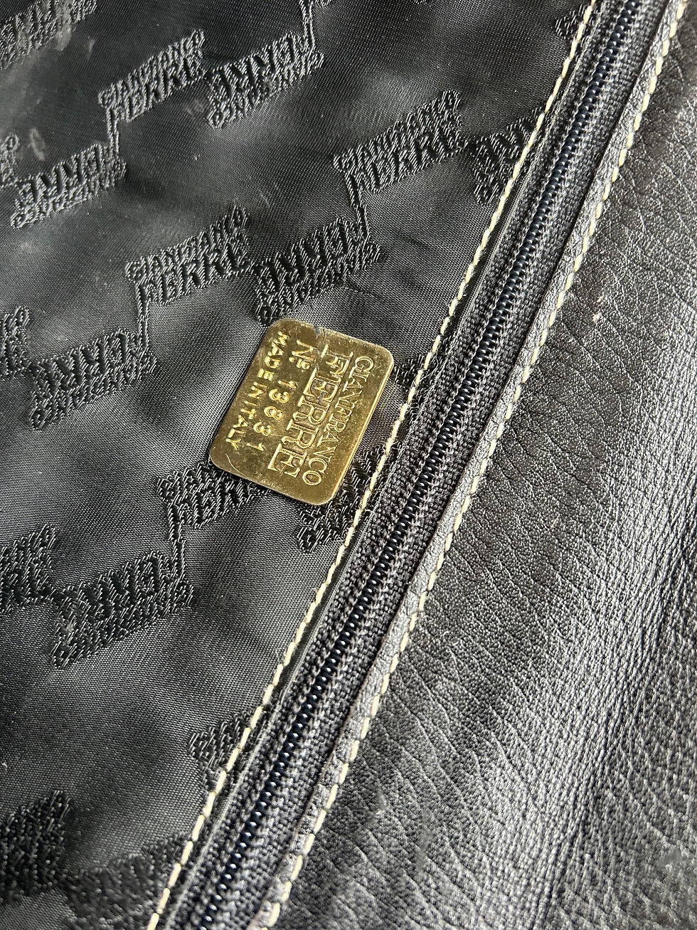 Miniatura: Pochette Gianfranco Ferre 