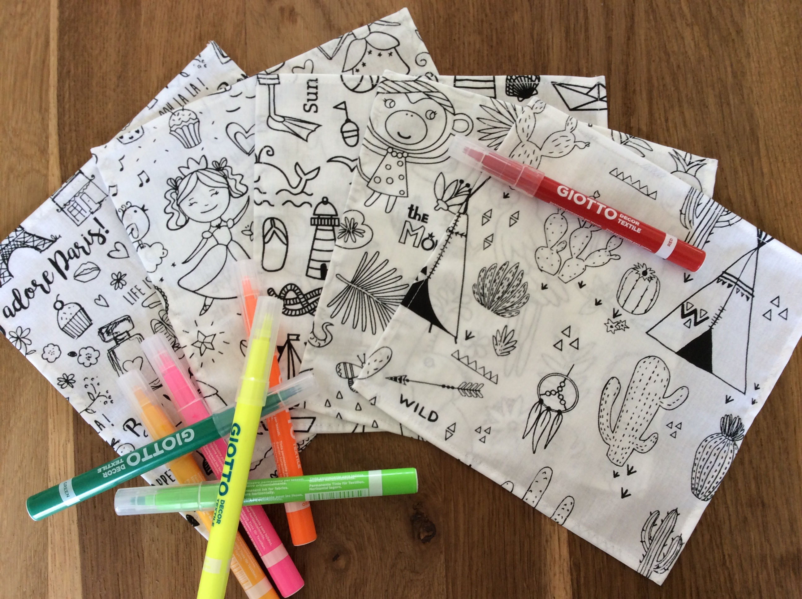 Mouchoirs à colorier