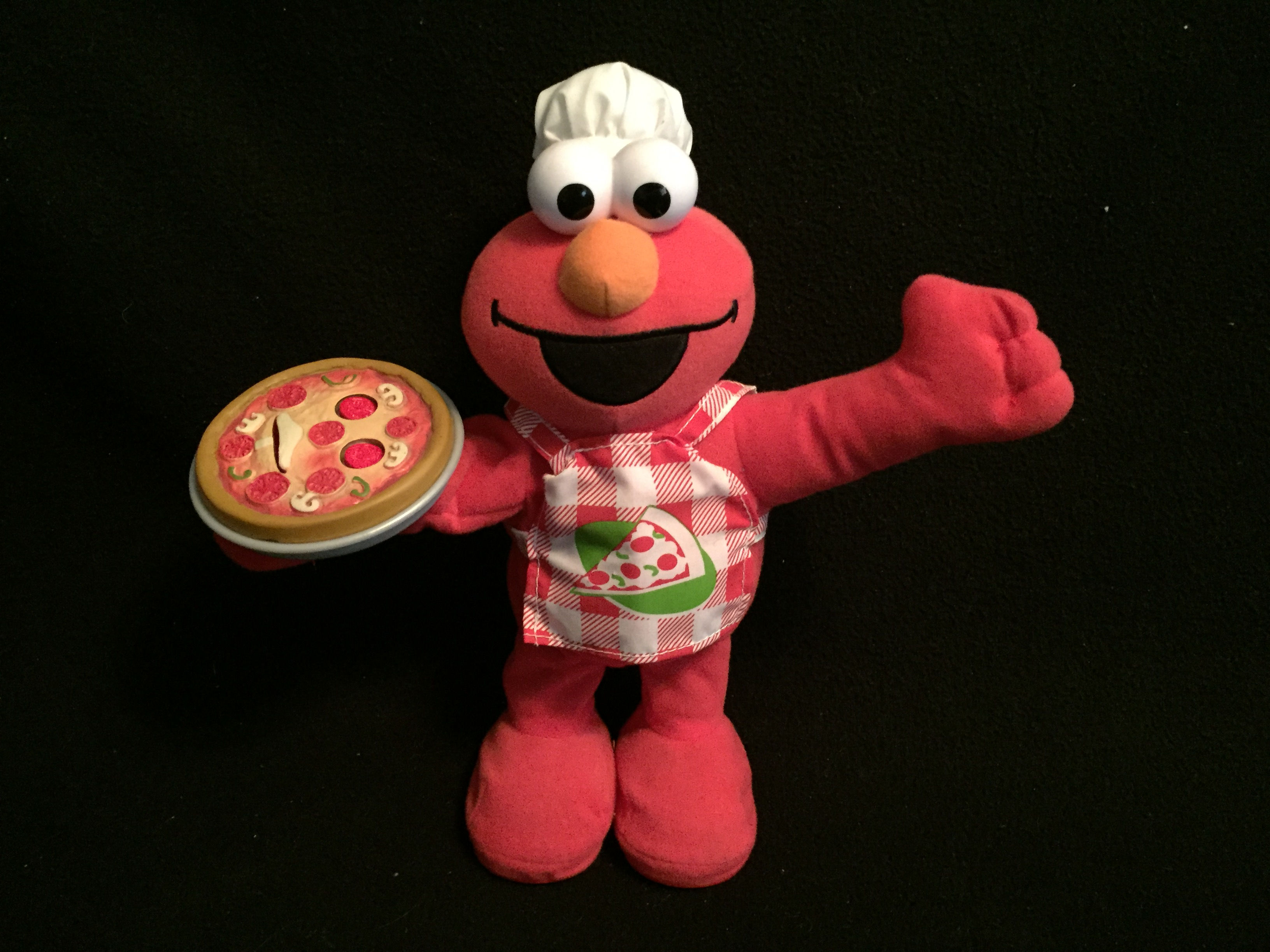 Singing Pizza Elmo Retired 2006