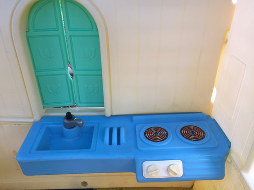 Little tikes Country Cottage Playhouse*vintage