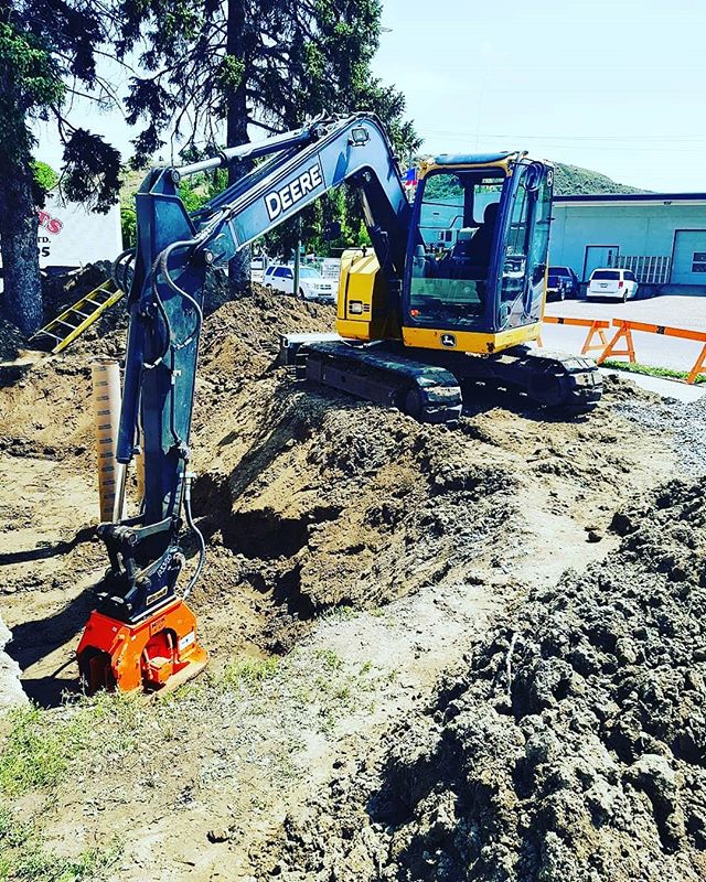 Excavation 3B Skid Steer Services Medicine Hat