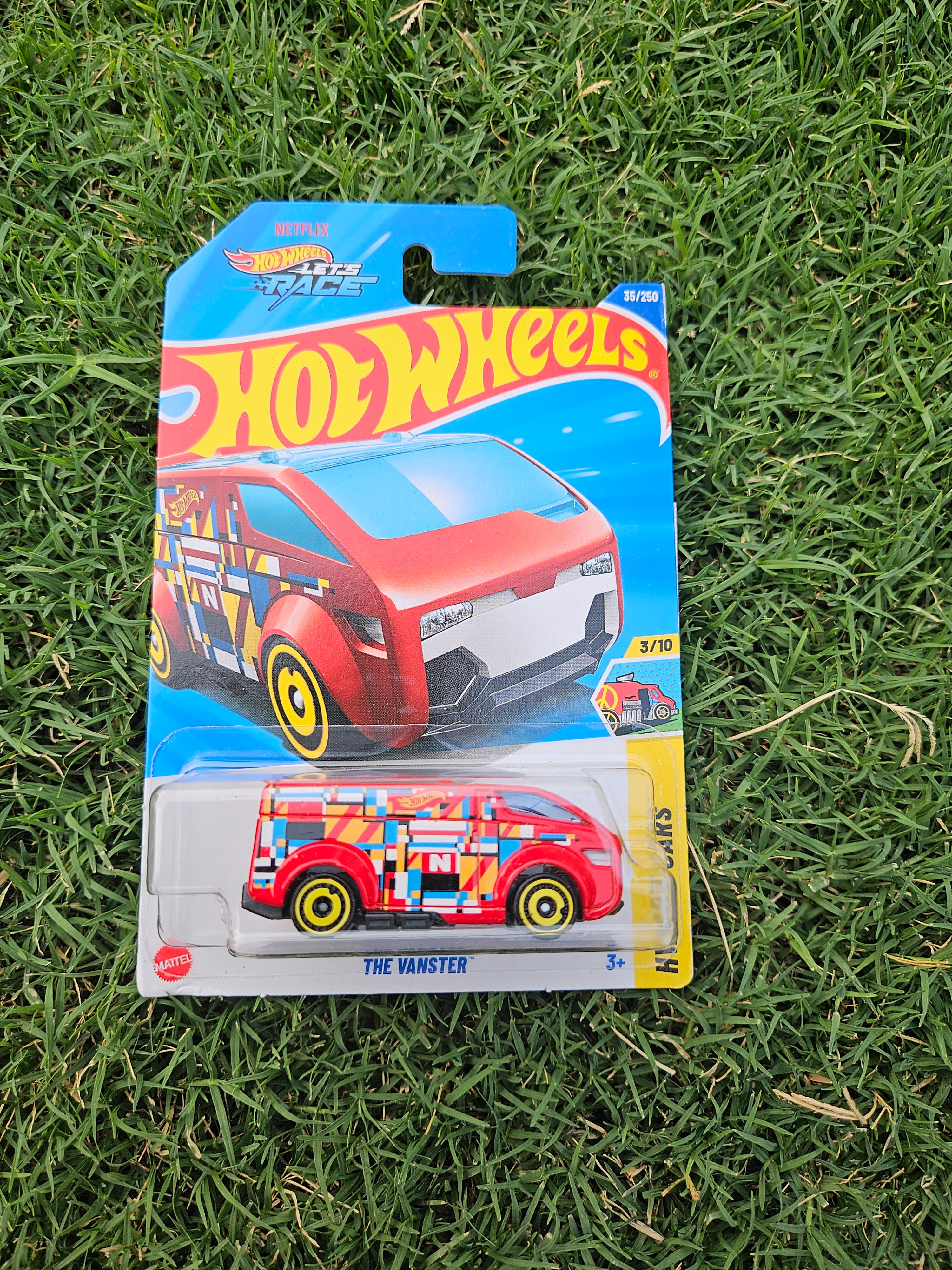 The Vanster Red HW Art Cars 35/250