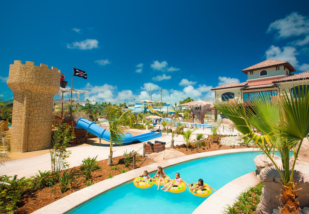 Top 5 Family Resorts with Water Slides